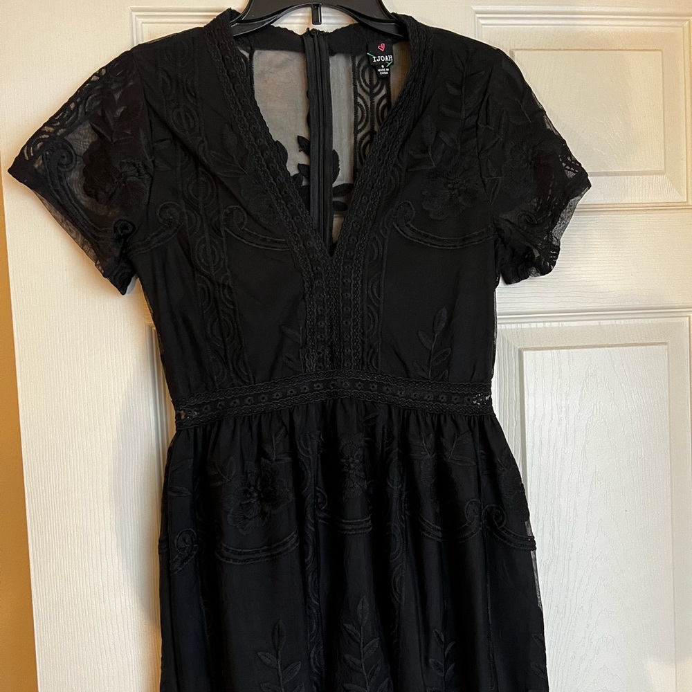 Flirty and Fabulous! IJOAH Mini Cocktail Dress - Size Small